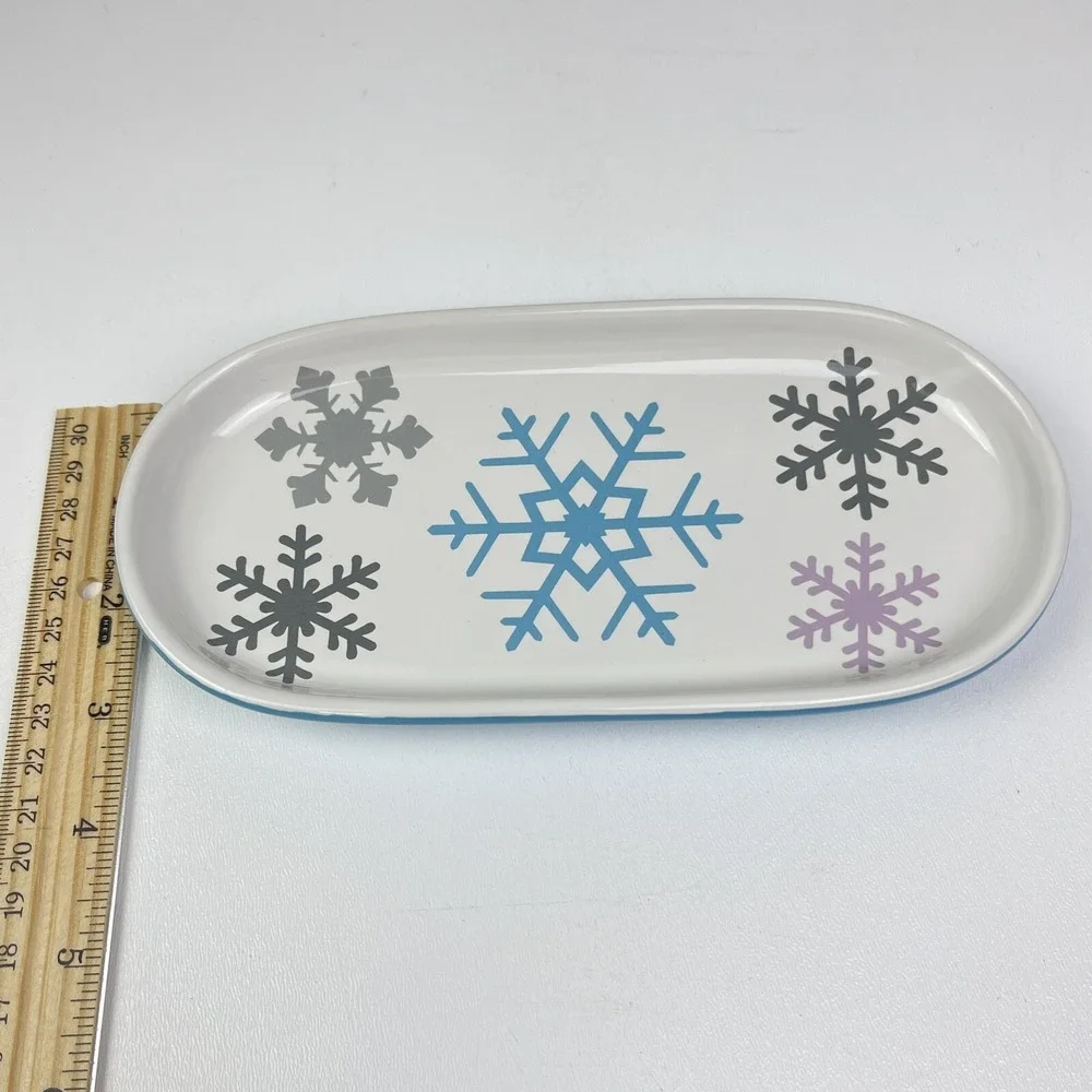 Temptations by Tara Retired Snowflake Pattern Platter 7x3 Pickle Dish